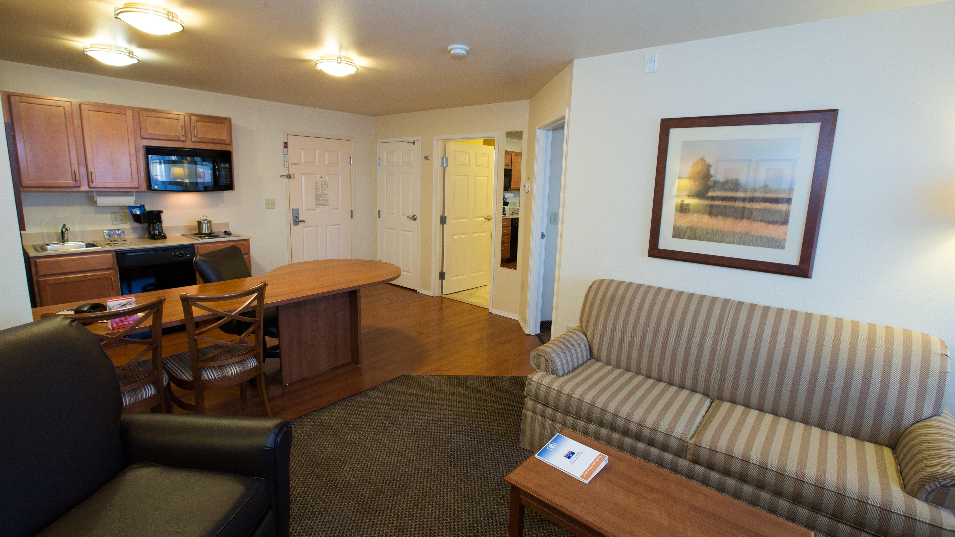 Candlewood Suites Joplin By Ihg Exterior foto
